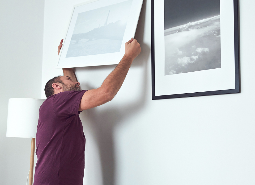 Picture mounting